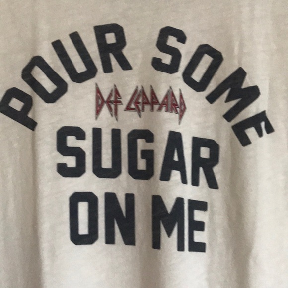 NEW GRAPHIC DEF LEPPARD “Pour some sugar on me” T - Picture 5 of 8